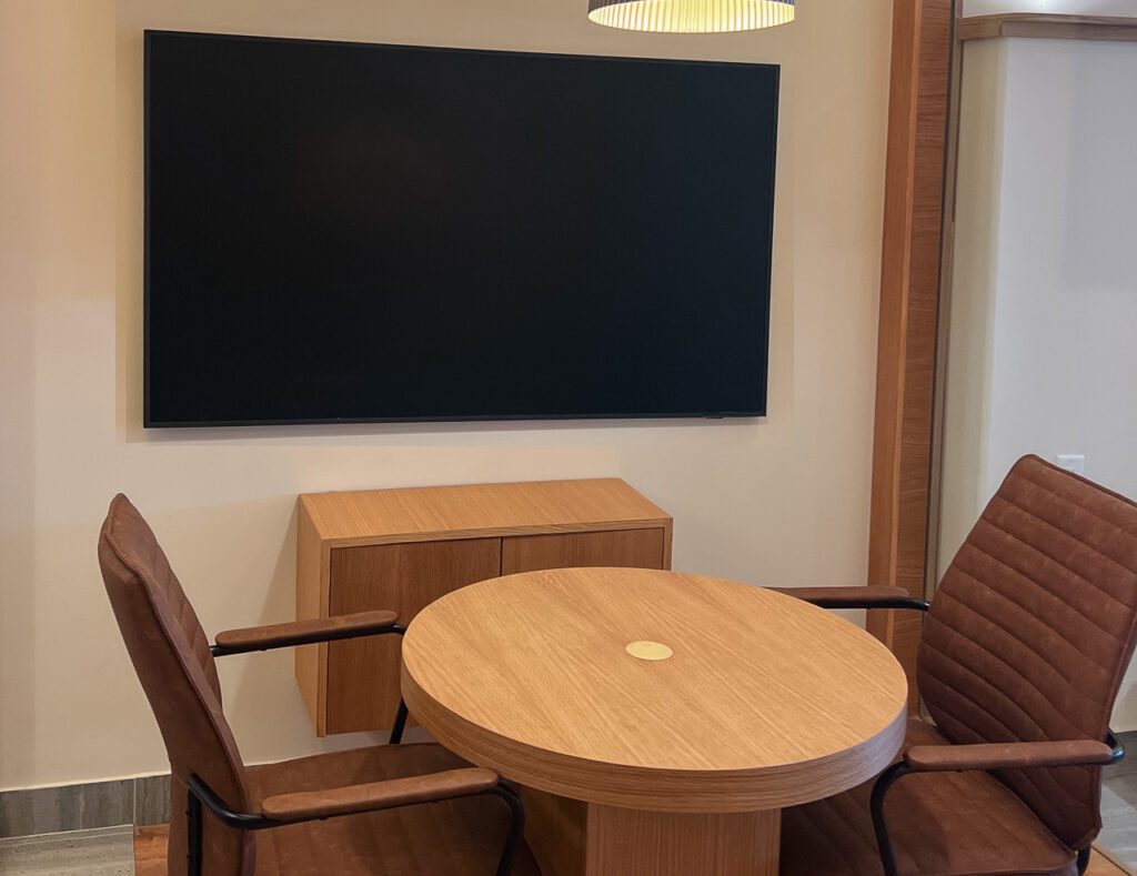 Small Intimate Conference Room at 34th Street New York Moka