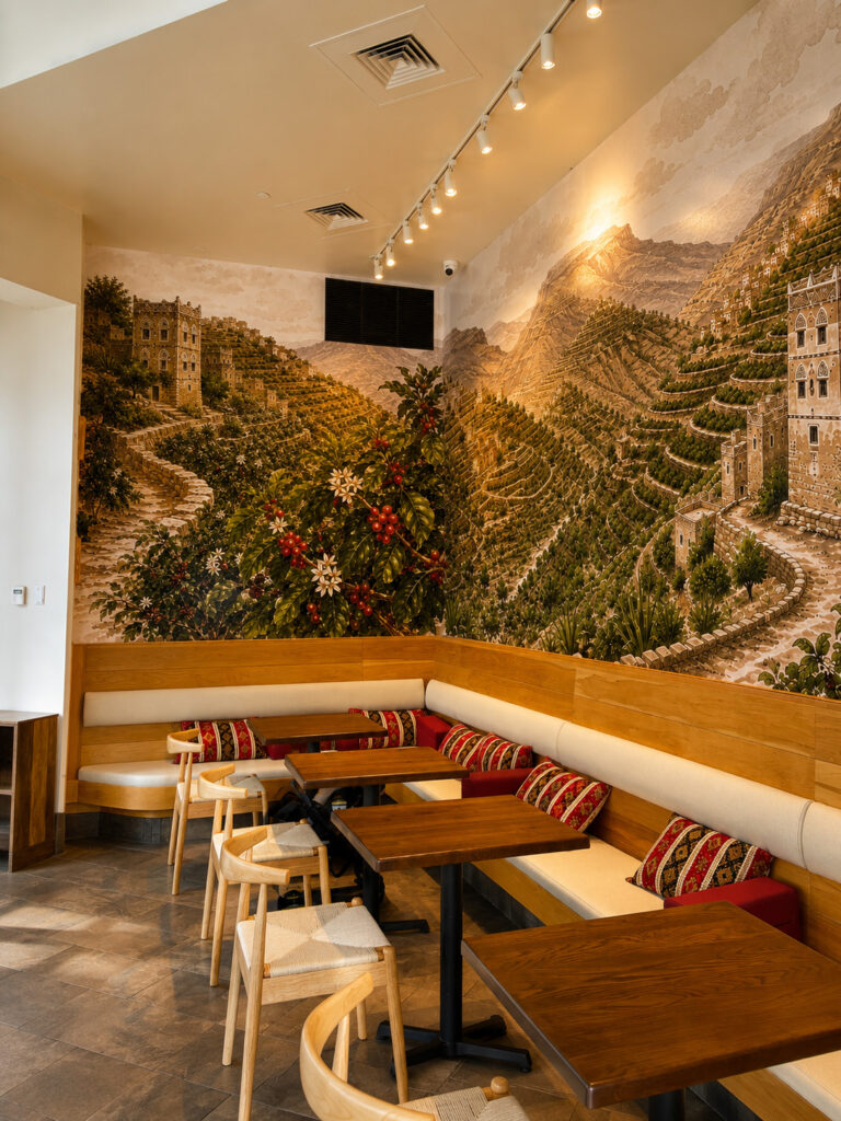 Moka & Co Livermore Outlets Ambiance Lighting and Mural